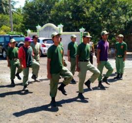 LINMAS PUTAT GENJOT LATIHAN HADAPI LOMBA PBB