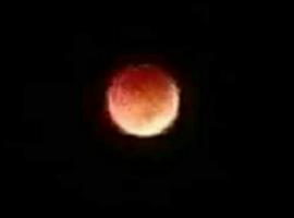 BLOOD MOON DINI HARI