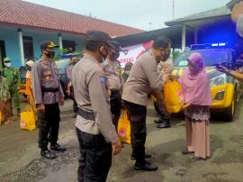 KAPOLRES BERIKAN BANTUAN SEMBAKO HARI JADI BHAYANGKA