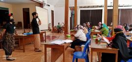 PELATIHAN PENGASUHAN BERBASIS BUDAYA JAWA