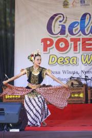 GELAR POTENSI DESA WISATA DI BALAI BUDAYA PUTAT