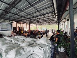 PEMBAGIAN CADANGAN PANGAN PEMERINTAH KALURAHAN PUTAT
