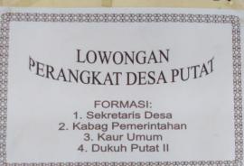 BANYAK KEKOSONGAN JABATAN, KEPALA DESA MINTA WARGA MEMAKLUMI